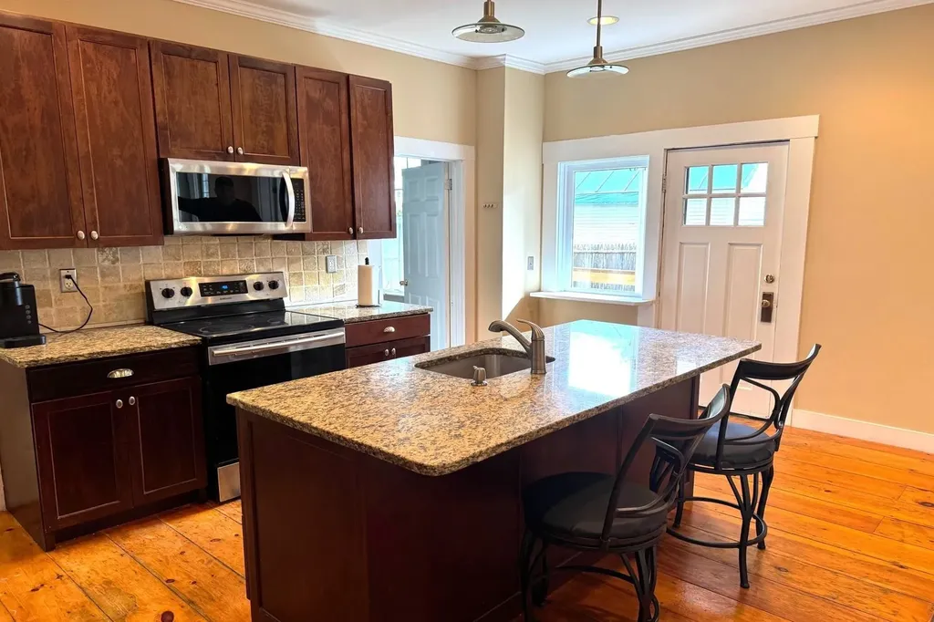 50 Chestnut Avenue Rutland City VT 05701