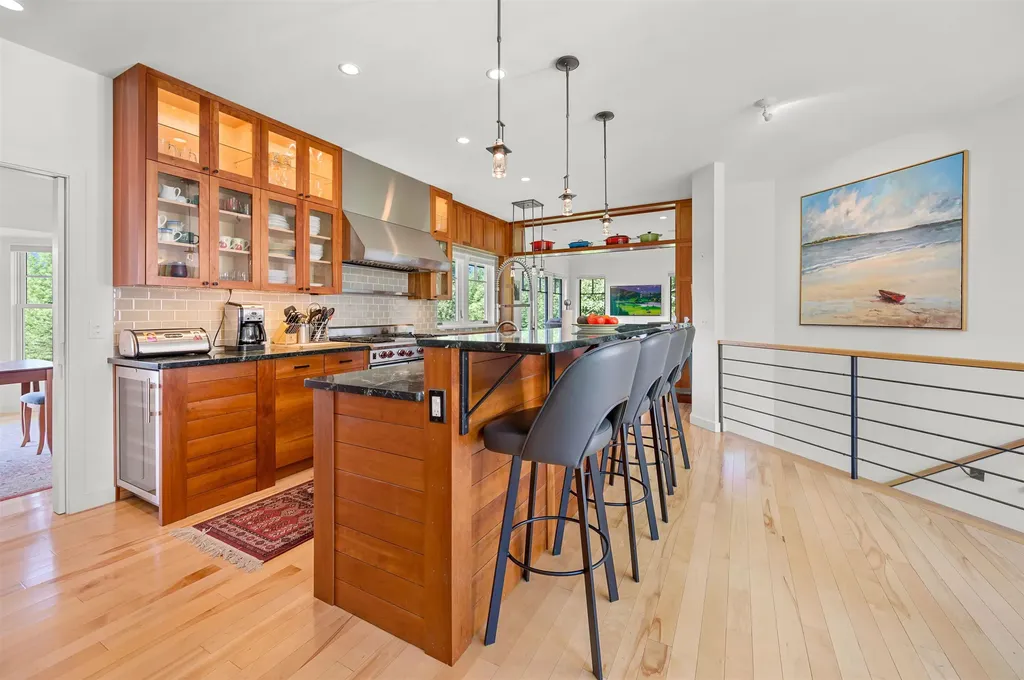 111 High Birches Road Waterbury VT 05676