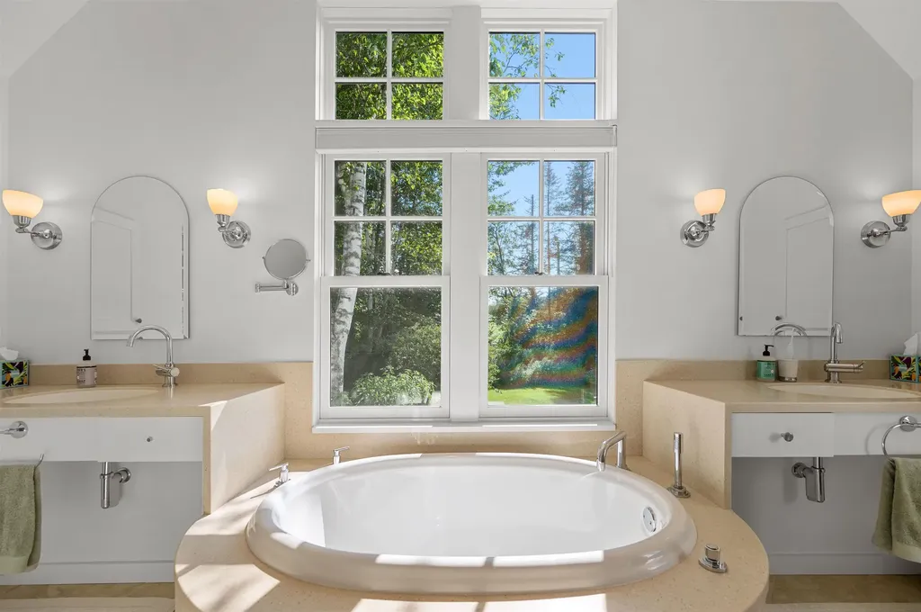 111 High Birches Road Waterbury VT 05676