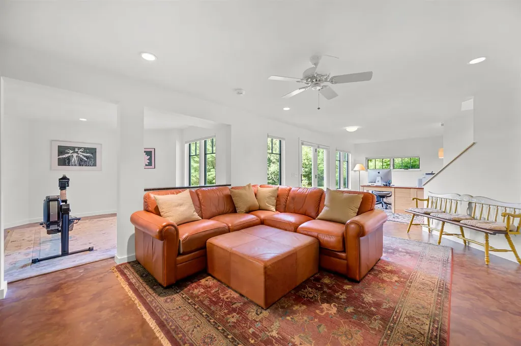 111 High Birches Road Waterbury VT 05676