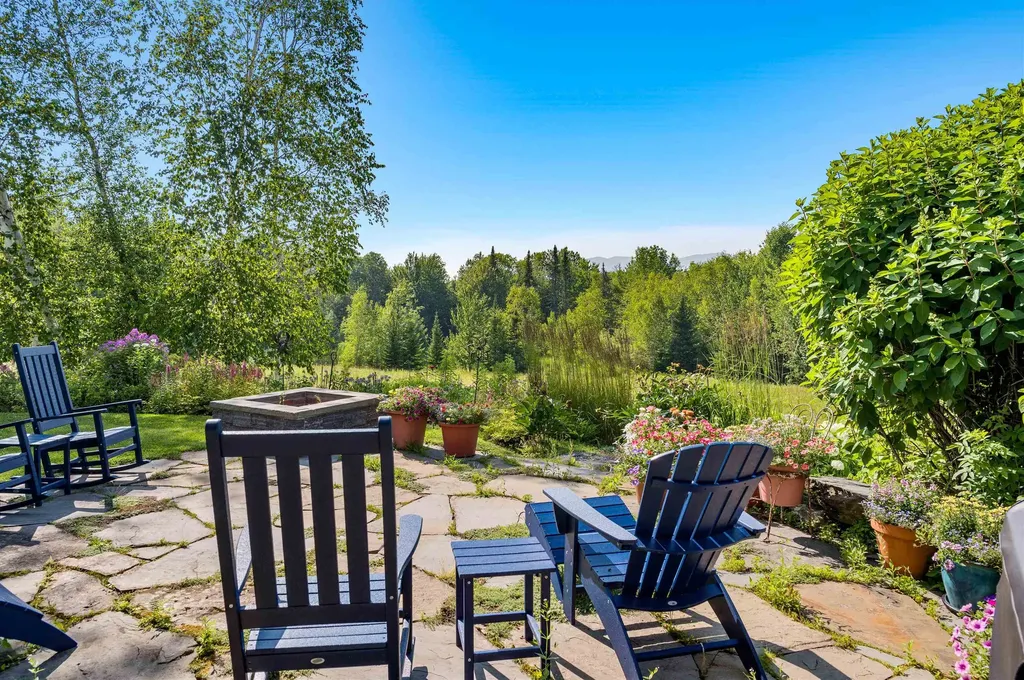 111 High Birches Road Waterbury VT 05676
