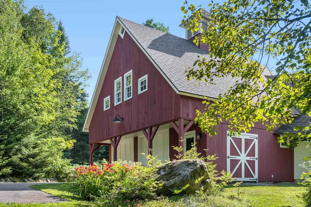 111 High Birches Road Waterbury VT 05676