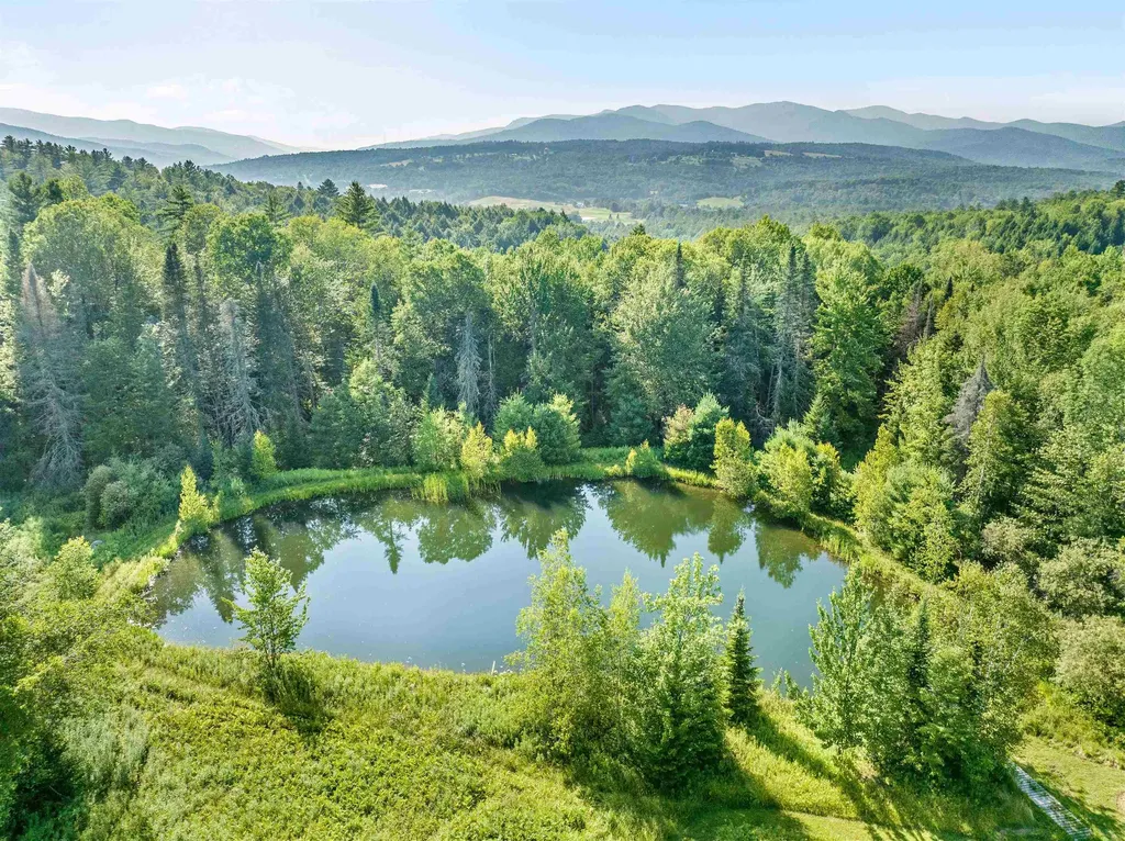 111 High Birches Road Waterbury VT 05676