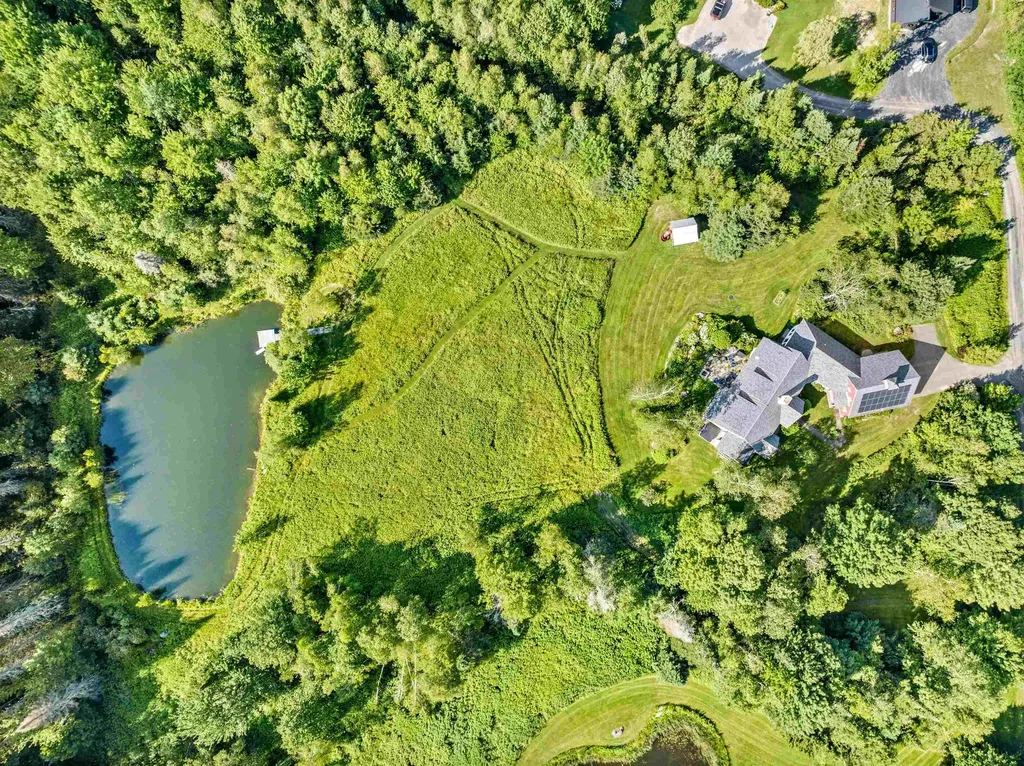 111 High Birches Road Waterbury VT 05676