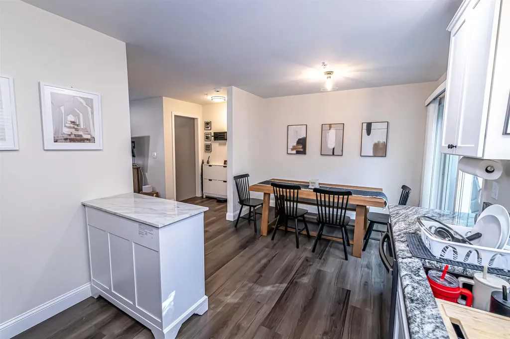 13 Sapphire Lane Nashua NH 03064