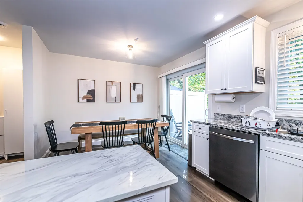 13 Sapphire Lane Nashua NH 03064