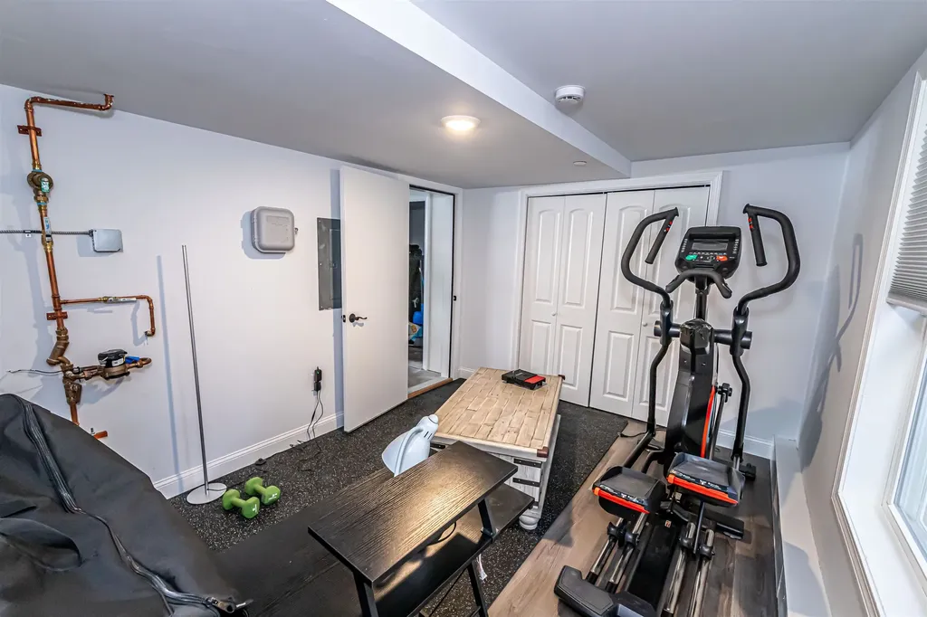 13 Sapphire Lane Nashua NH 03064