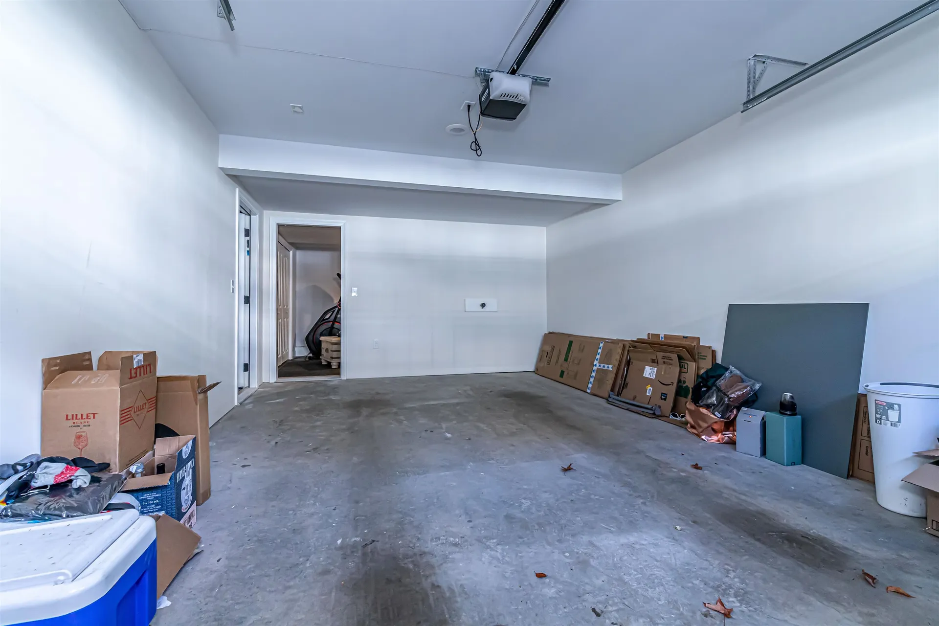 13 Sapphire Lane Nashua NH 03064