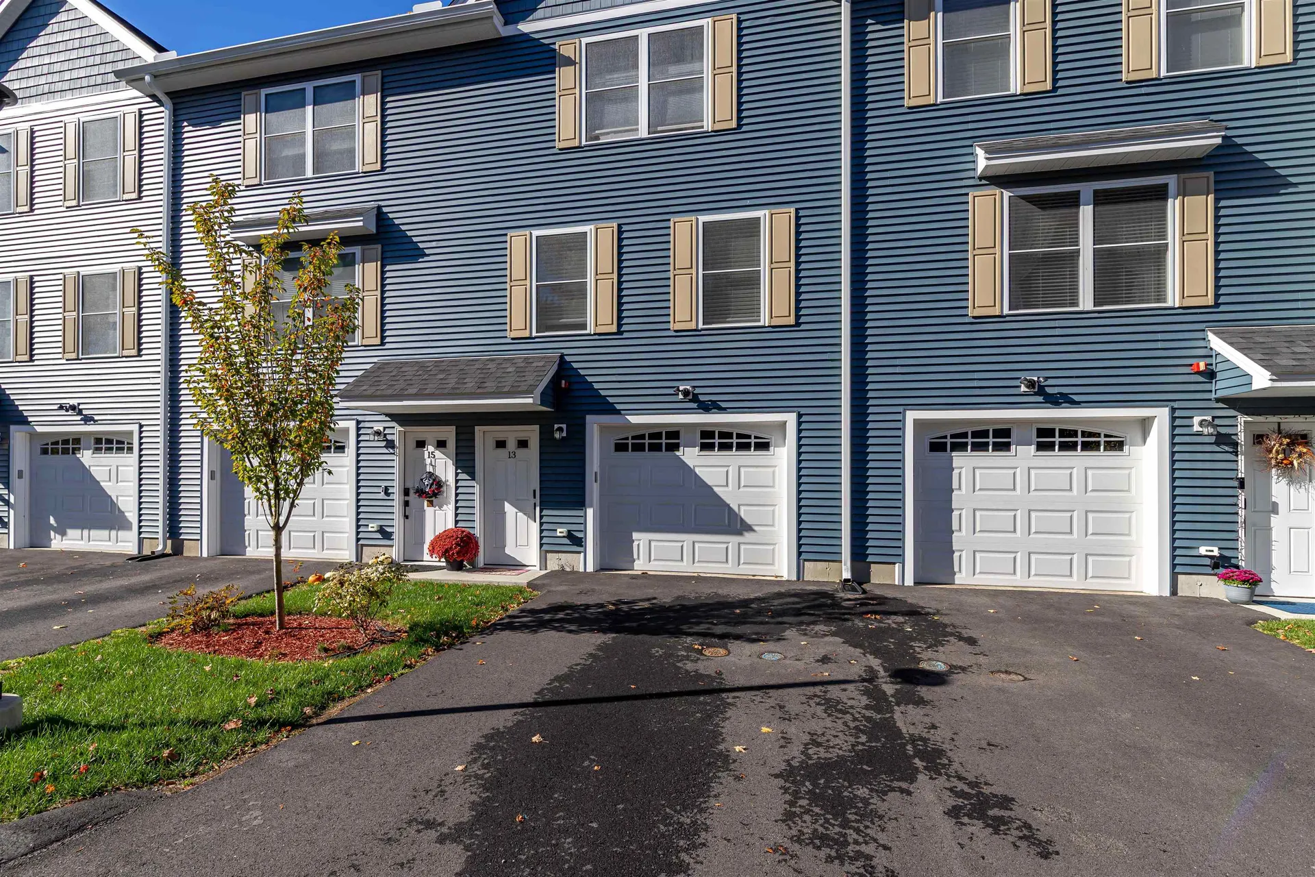 13 Sapphire Lane Nashua NH 03064