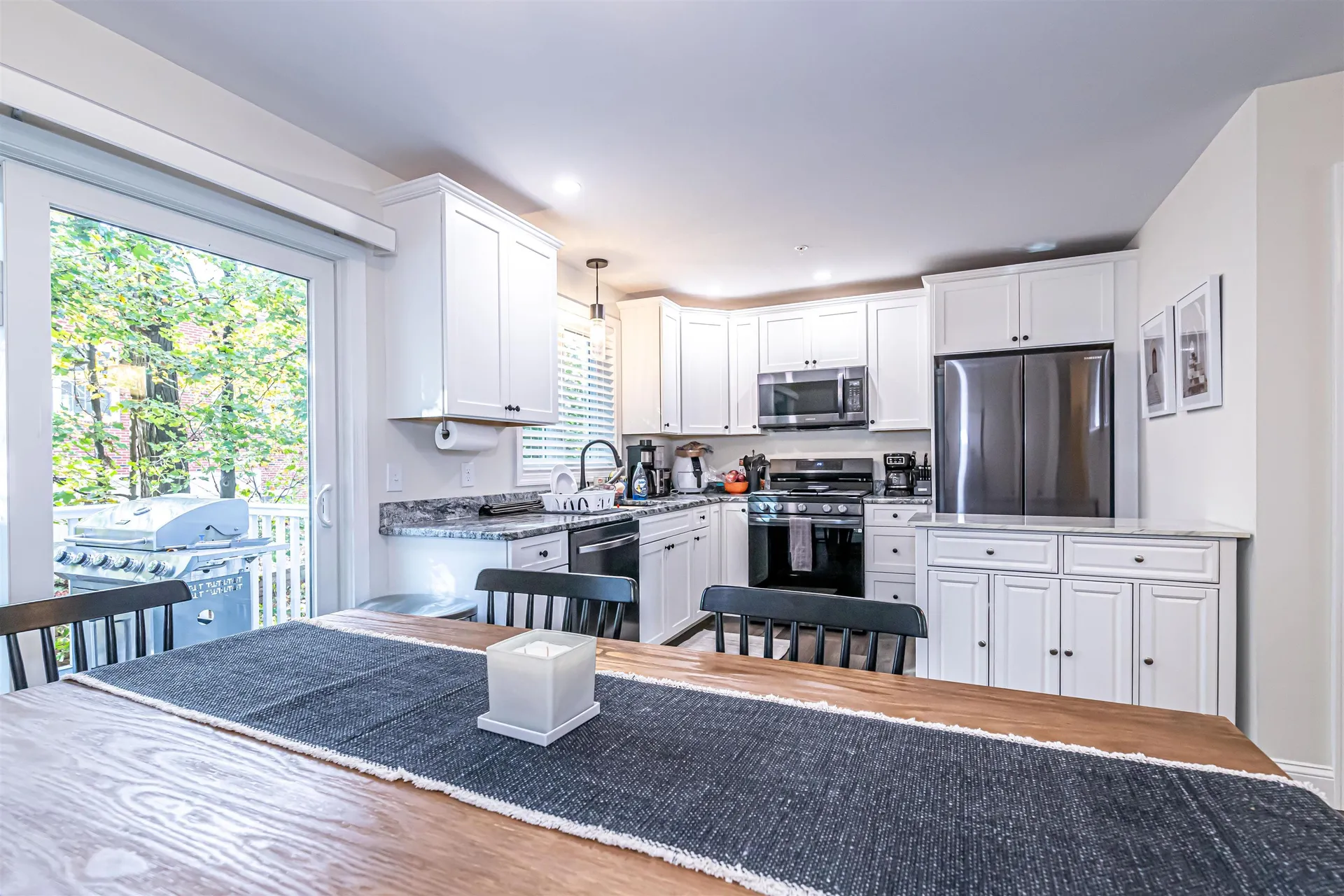 13 Sapphire Lane Nashua NH 03064