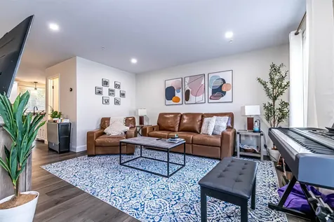 13 Sapphire Lane Nashua NH 03064