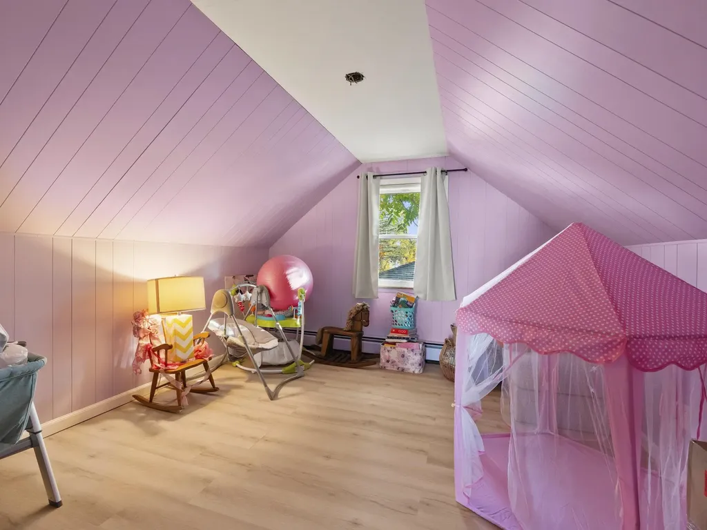 146 Woodbine Avenue Manchester NH 03109