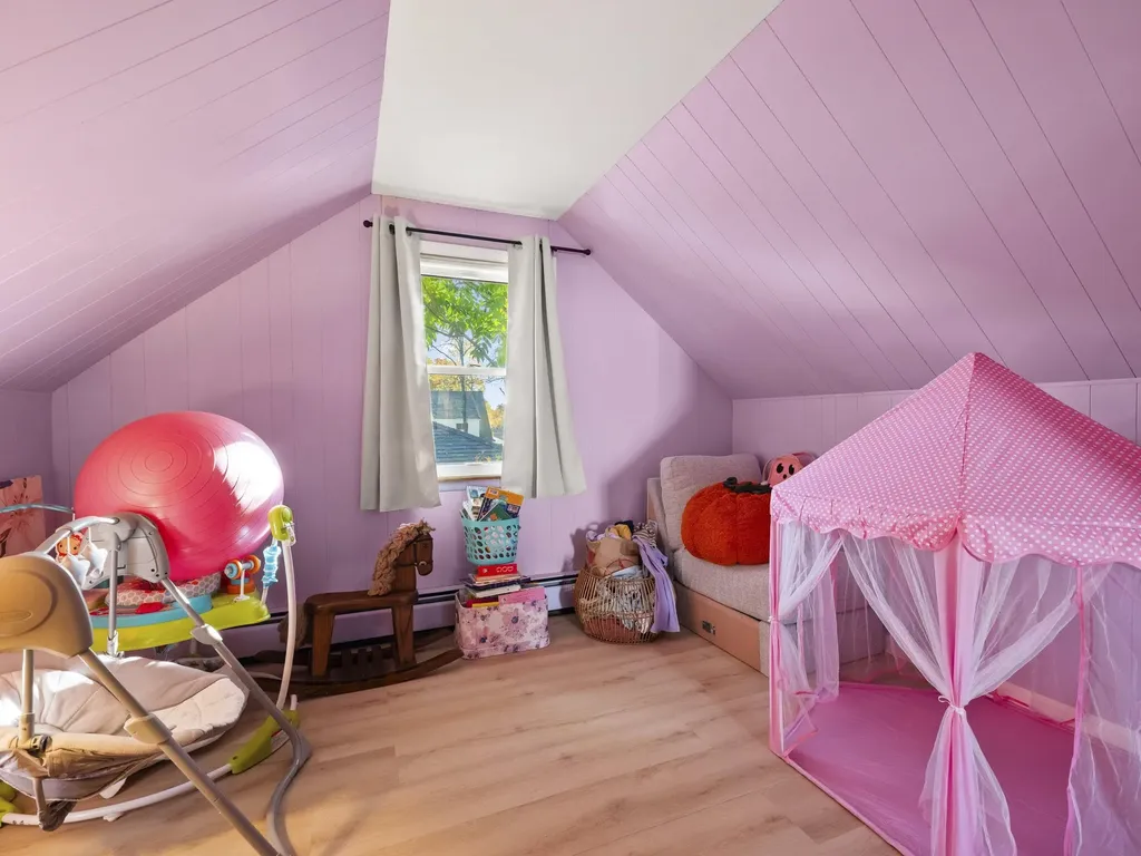 146 Woodbine Avenue Manchester NH 03109