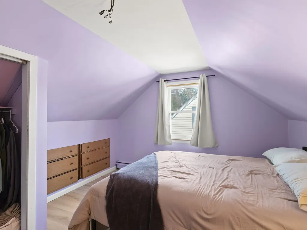 146 Woodbine Avenue Manchester NH 03109