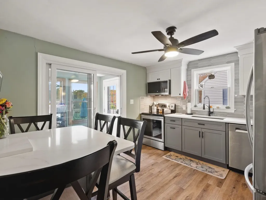 146 Woodbine Avenue Manchester NH 03109