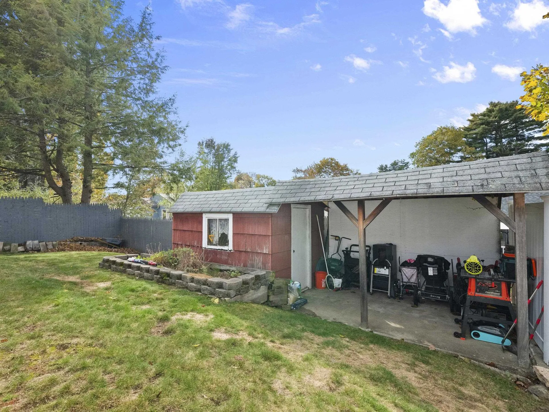 146 Woodbine Avenue Manchester NH 03109