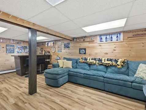 146 Woodbine Avenue Manchester NH 03109