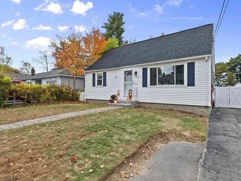 146 Woodbine Avenue Manchester NH 03109