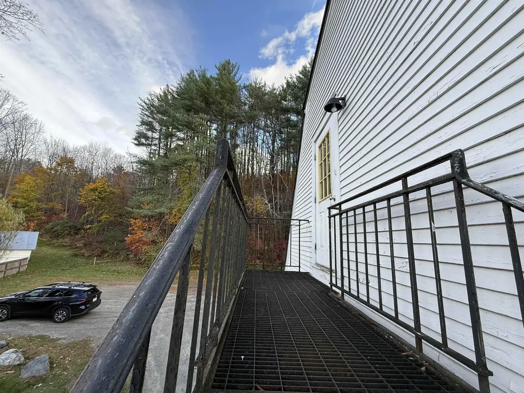 21 Vt Route 121 East Grafton VT 05146