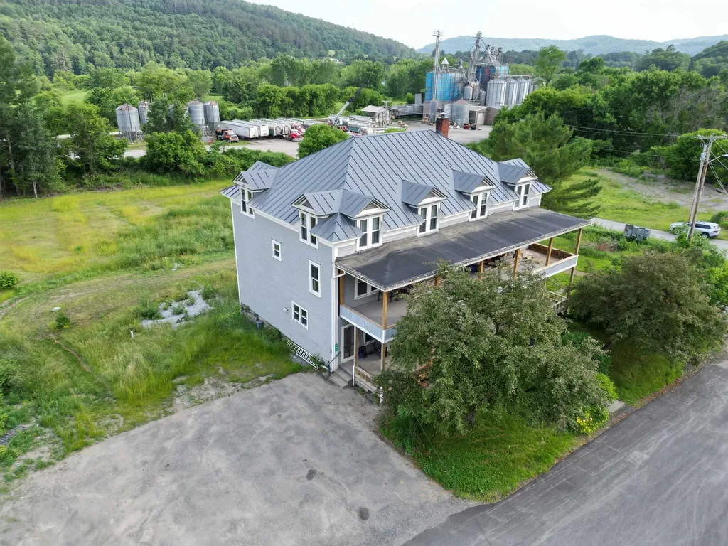 286 Carter Street Barnet VT 05821