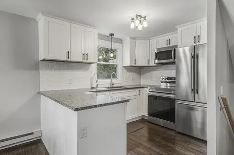 22 Clay Street Merrimack NH 03054