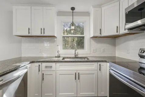 22 Clay Street Merrimack NH 03054