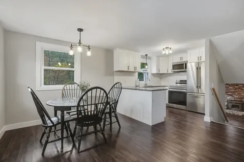 22 Clay Street Merrimack NH 03054