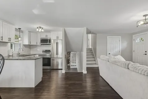 22 Clay Street Merrimack NH 03054