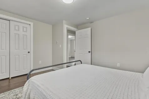 22 Clay Street Merrimack NH 03054