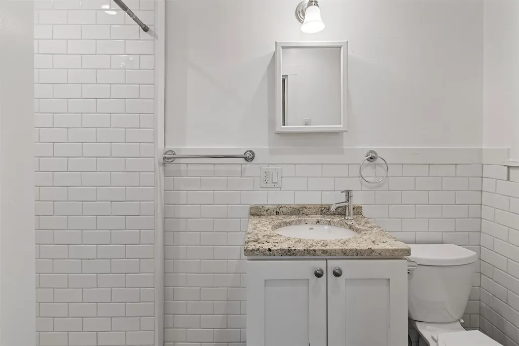 476-478 Saint Paul Street Burlington VT 05401