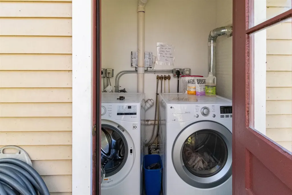 476-478 Saint Paul Street Burlington VT 05401