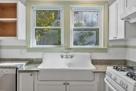 476-478 Saint Paul Street Burlington VT 05401