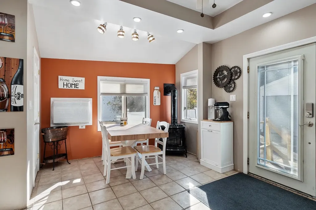 4 Cedar Street Derry NH 03038