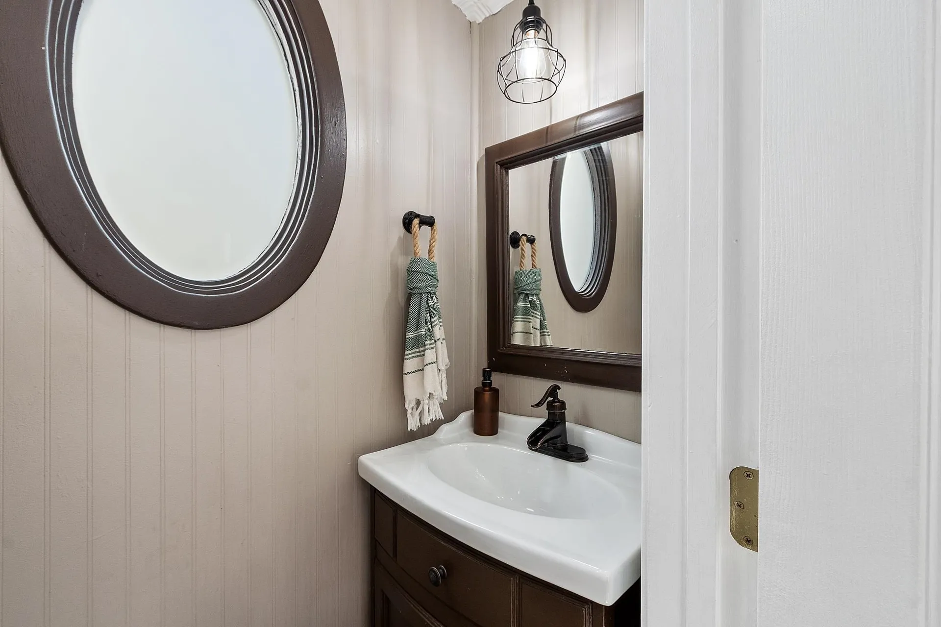 4 Cedar Street Derry NH 03038