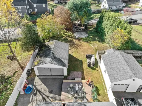 4 Cedar Street Derry NH 03038