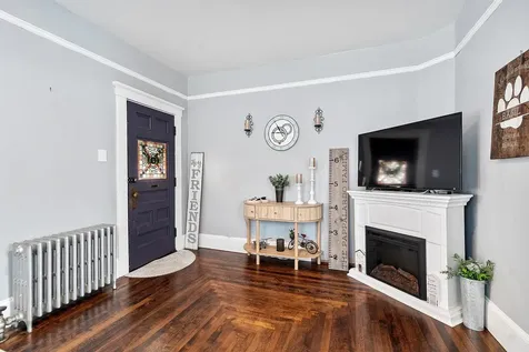 4 Cedar Street Derry NH 03038