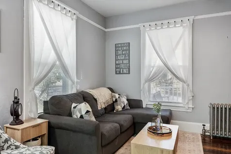 4 Cedar Street Derry NH 03038