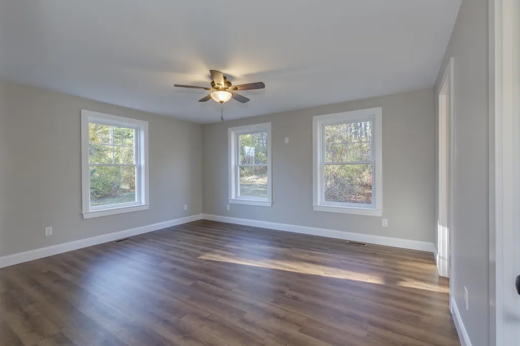 527 Northwest Road Canterbury NH 03224