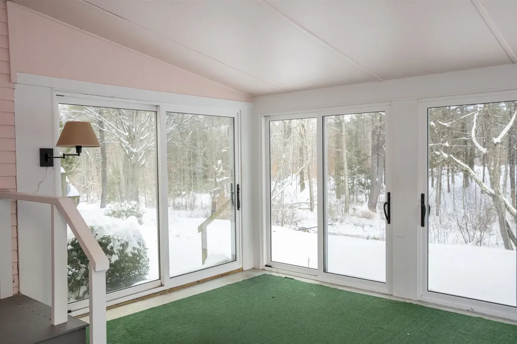 311 Old Street Road Peterborough NH 03458