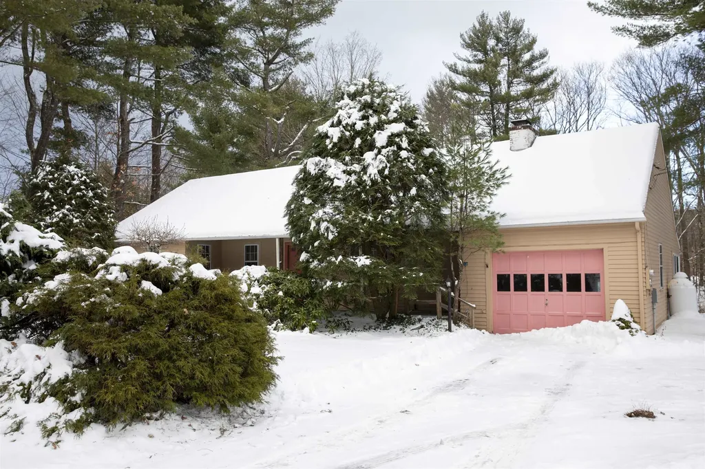 311 Old Street Road Peterborough NH 03458