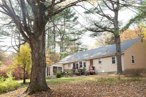 311 Old Street Road Peterborough NH 03458