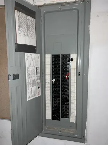 8 Wallace Street Rochester NH 03867