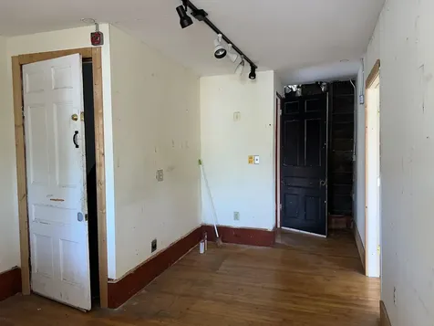 8 Wallace Street Rochester NH 03867