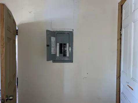 8 Wallace Street Rochester NH 03867