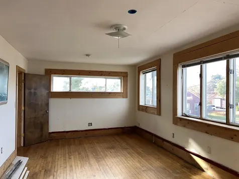 8 Wallace Street Rochester NH 03867