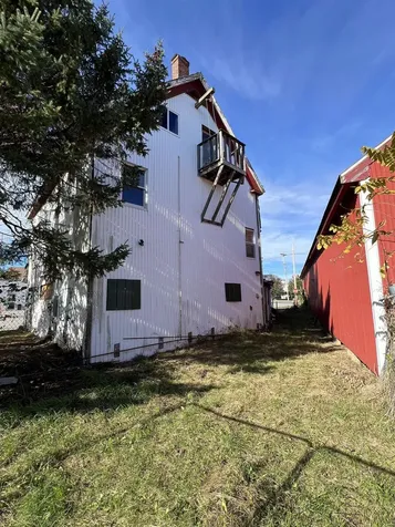 8 Wallace Street Rochester NH 03867