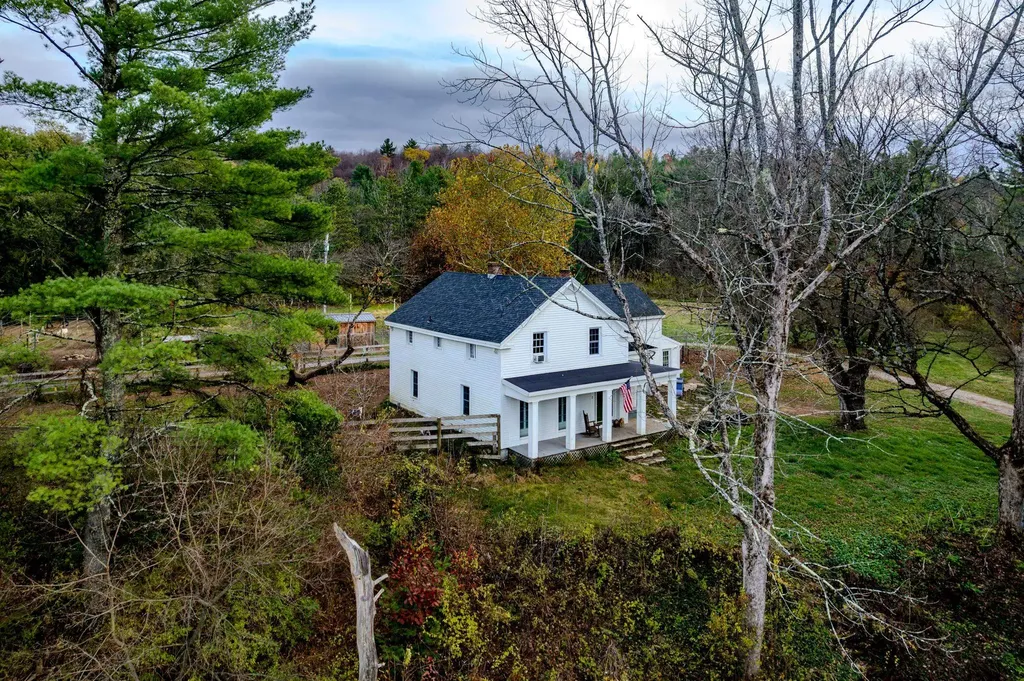126 Simeon Dean Road Shaftsbury VT 05262-0
