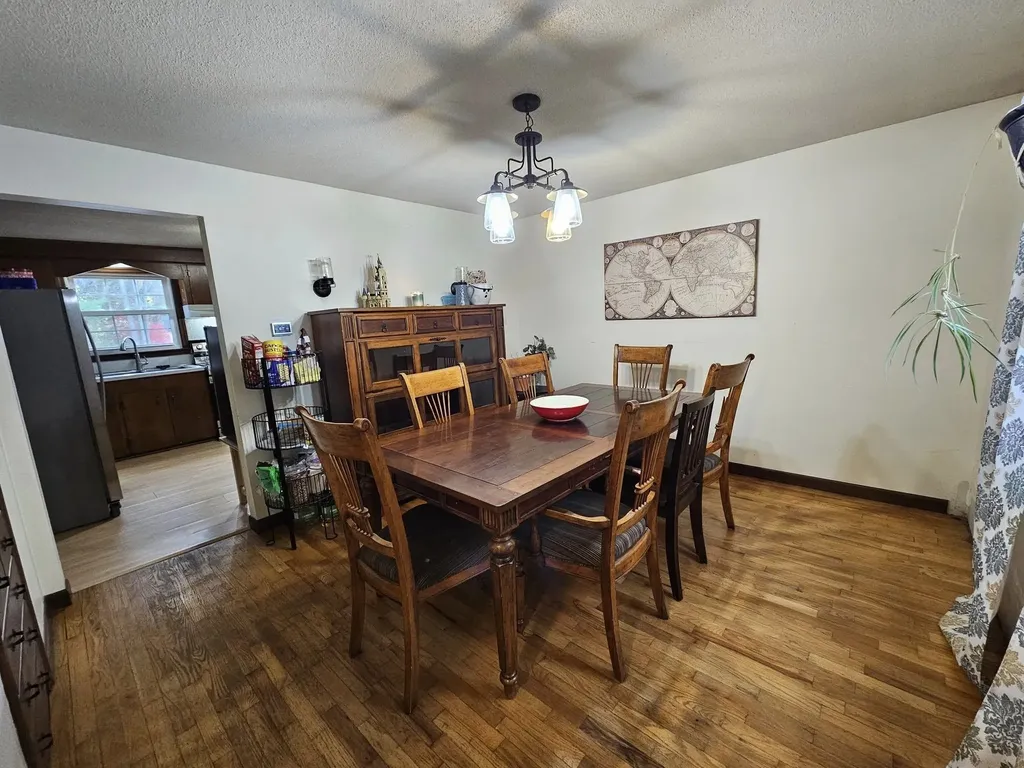 7 Hickory Street Hudson NH 03051