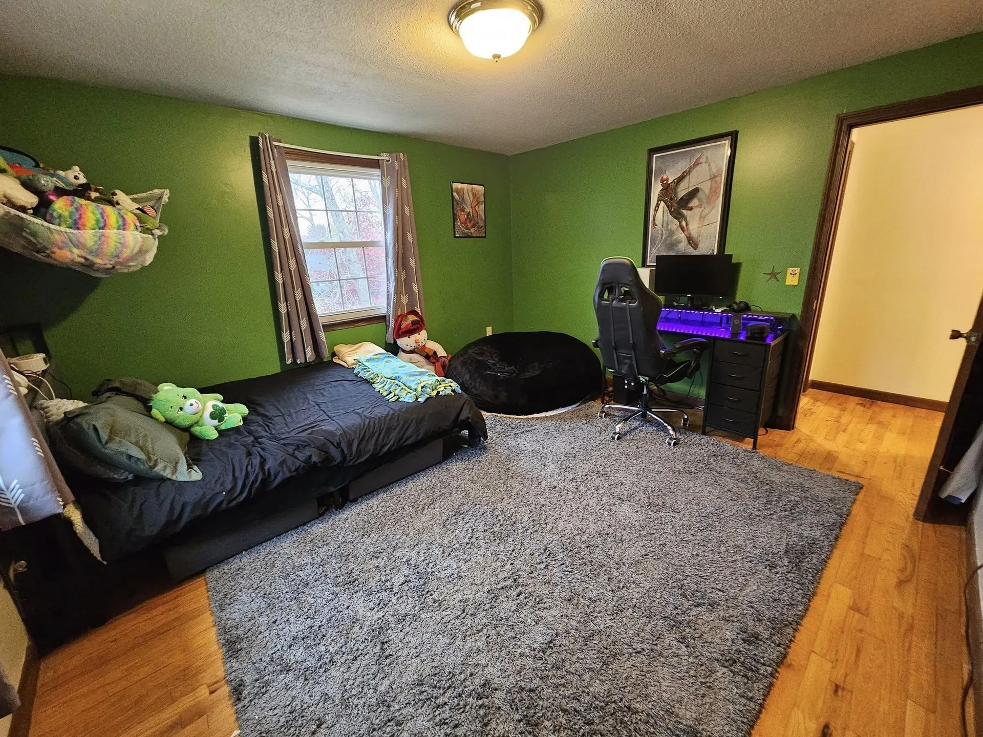 7 Hickory Street Hudson NH 03051