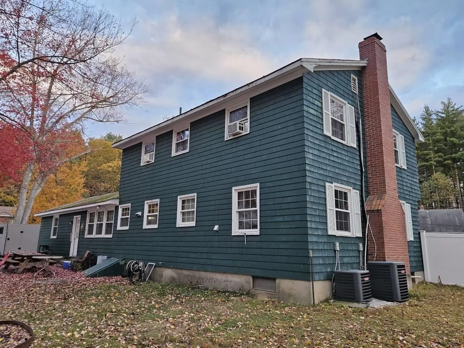 7 Hickory Street Hudson NH 03051